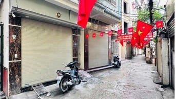 Bán gấp nhà Cầu Giấy, mặt tiền 6.5m, nội thất đẹp, hạ giá 7.5 tỷ