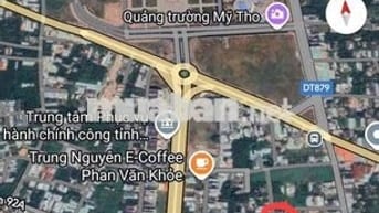 Đất đối diện Quảng Trường hẻm ô tô gần khu hành chính, đường Hv, Aeon