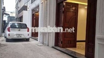 BÁN NHÀ ĐẸP CẠNH CHỢ THẠCH BÀN 42M² – 6 TẦNG ÔTÔ ĐỖ CỬA FULL CÔNG NĂNG
