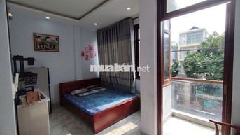 STUDIO BAN CÔNG MẶT TIỀN GẦN PHẠM THẾ HIỂN, GẦN ĐH UEH, VHU, FREE XE
