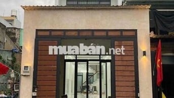 Cho Thuê Nhà Đường Tô Hiệu, Tân Phú ( 100m2 - Nhà Rộng Suốt Đẹp )