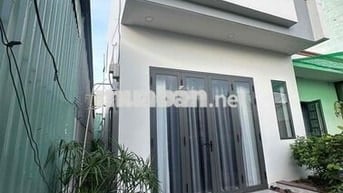 Nhà mặt tiền 110m2 3 phòng ngủ Bà Điểm Hóc Môn