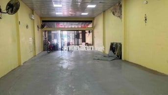 CHO THUÊ NHÀ KHO +XƯỠNG 6,5x32 nở hậu đường 6m  gần chợ Bà Điểm