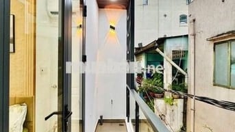 NHÀ ĐẸP• NGUYỄN VĂN LẠC P21 BT • 24M² x 2 TẦNG FULL NT • 2PN - 4.xx TỶ