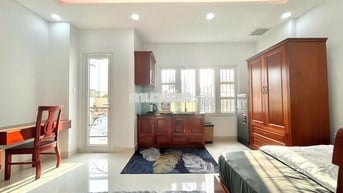 Ở NGAY! CĂN HỘ BAN CÔNG NGAY LÊ VĂN SỸ Q.3 CÓ THANG MÁY - BẢO VỆ