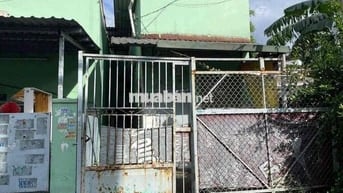 Dẫy trọ 4x18m Shr đh 5m thông vị trí đẹp ngay chợ Thị Trấn Hóc Môn