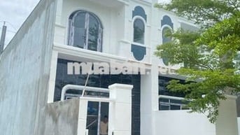 Bán nhà phố Đức Hoà - 100m2 3PN chỉ 3,65 tỷ tại Long An (cũ)