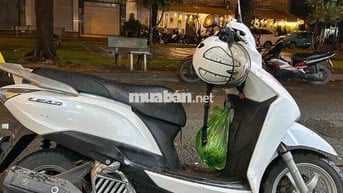 Honda Lead 125 màu trắng