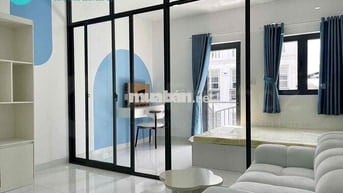 CĂN HỘ 1 PHÒNG NGỦ - TÁCH BẾP - BAN CÔNG RỘNG THOÁNG NGAY METRO TC