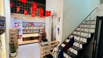 Đội Cấn, 61m2, 4.5m ngang, Ô tô tránh, mặt ngõ to thông, thang máy 6T