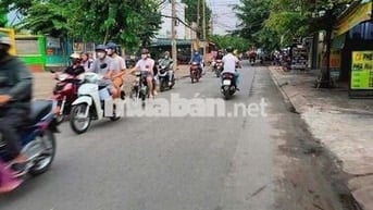Cần bán đất MT đường Bà Điễm 2 khu dân cư đông . Tiện buôn bán