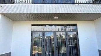 NHÀ PHƯỜNG 8 SỔ RIÊNG SÂN ĐẬU Ô TÔ 4,2 TỶ