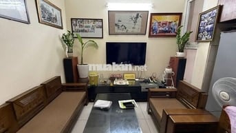 BÁN CĂN HỘ CHUNG CƯ HOÀNG CẦU DT: 66M;TẦNG TRUNG GIÁ CHỈ: 6,4 TỶ