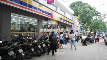 CHO THUÊ MT HÙNG VƯƠNG – NGANG 10 – 5 TẦNG SUỐT – 1100M² GIÁ 100 TRIỆU