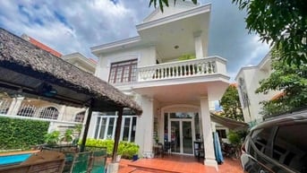 Biệt thự Đặng Hữu Phổ Thảo Điền, 4 phòng ngủ, 406m², hồ bơi riêng