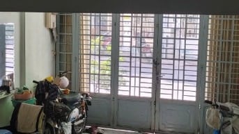 Cho thuê nhà mặt tiền Đặng Văn Ngữ, P.13, Q.PN giá 29tr