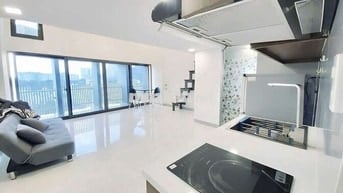 DUPLEX Rộng 60m2 full nội thất. Gần phú Mỹ Hưng, đh RMIT quận 7