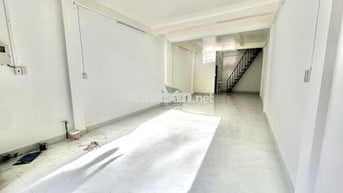 Cho thuê nhà 2 tầng kinh doanh mặt tiền Lê Hồng Phong – 15 triệu/tháng