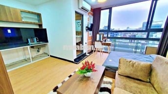 Căn hộ Studio 35m2 với cửa sổ trời lớn đón nắng ở Phùng Văn Cung