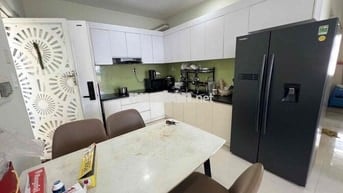 Cho thuê căn góc 3pn 2wc gồm full nội thất giường tủ cc Dreamhome Q8