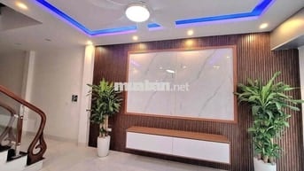 40m do hạ tiền phong mt 3,50 thông ô tô  sẵn nhà 3 tầng