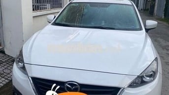 Mazda 3 2017 1.5 AT Sedan - 72000 km