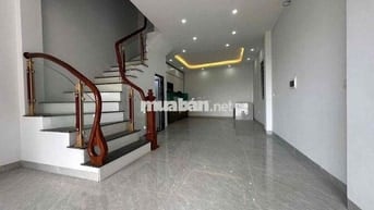 🌟 BÁN ĐẤT TẶNG NHÀ 3 TẦNG – VỊ TRÍ ĐẮC ĐỊA  ✅ Ô tô vào tận nhà – chỉ c
