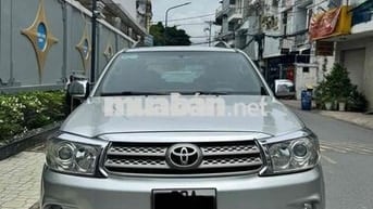 Toyota Fortuner 2011 2.5G 1 Chủ Từ Đầu Cần Bán