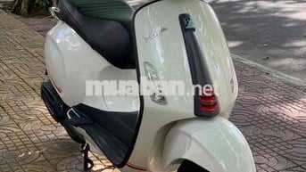VESPA SPRINT bản Carbon