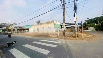 2 mặt tiền,dân cư đông đúc.sổ hồng riêng
