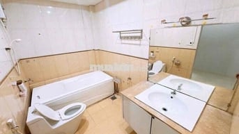 CẦN CHO THUÊ PHÒNG RỘNG RÃI SẠCH SẼ TIỆN NGHI TẠI Q7 GIÁ RẺ