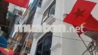 BÁN NHÀ PHỐ XUÂN ĐỈNH -PHẠM VĂN ĐỒNG 38 M x6 Tầng gần công viên