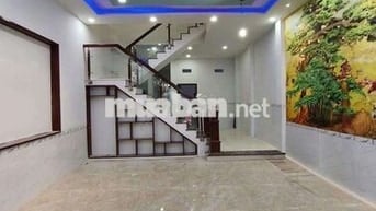 Cho thuê nhà ngay trung tâm dĩ an Bình Dương 4 phòng ngủ
