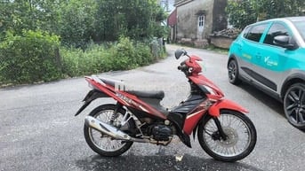 Nhà dư xe cần ván Suzuki Viva 110