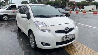 Toyota Yaris 2010 1.3 AT - 15000 km