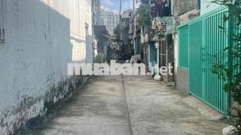nhà 3 tầng hxh thông giáp quận 6 da sà.