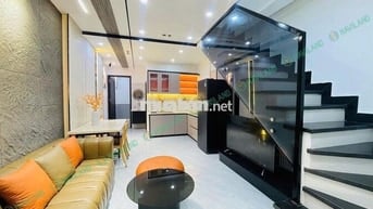 🏡 CHO THUÊ NHÀ NGUYÊN CĂN 3 PHÒNG NGỦ – NGAY TRUNG TÂM TP