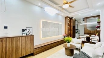 VIP! Trương Định nhà đẹp mặt ngõ thông,2 thoáng,full nội thất 45m2 *5T