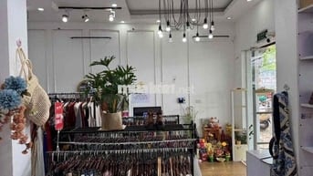 Cho thuê cửa hàng 50m2, 35 phố Quan Hoa, quận Cầu Giấy