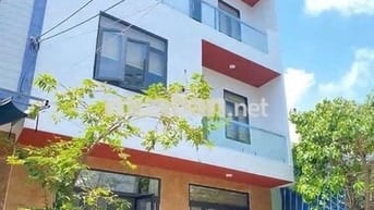 Cho thuê nhà 3 tầng mặt tiền Lê Thị Tính, Thanh Khê