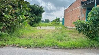 Cô Thu kẹt vốn bán gấp lô đất Thái Mỹ củ chi 250m2 giá 470 Triệu, SHR
