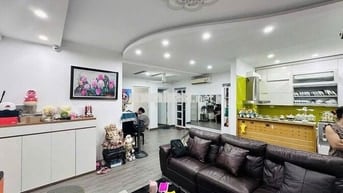 Chính chủ bán CH 137 Nguyễn Ngọc Vũ, 113m2, 3N,2WC giá 8.35 tỷ