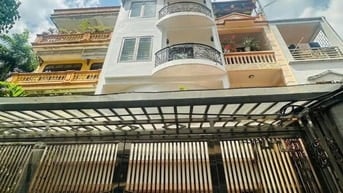 Chính chủ cho thuê nhà 5 Tầng,100m2-Lạc Long Quân,Nghĩa Đô,Cầu Giấy