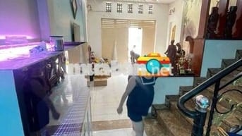 10tr nhà LH3-sát Aeon Tân Phú dt 5❌16 trệt 1 lầu đúc 2pn 2wc hẻm ô tô