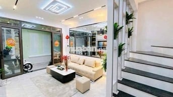 BÁN NHÀ KHU XUÂN THUỶ - NGÕ RỘNG - 30M Ô TÔ TRÁNH
