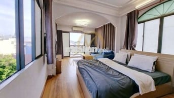 Căn hộ full nội thất ban công thoáng mát Nguyễn Du Quận 1
