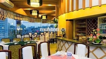 🏙️ Sân thượng rộng 300m², Cách Mạng Tháng 8, Bến Thành, Q1, thuê 60tr