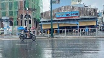 ⭐️Nhà DT:15x17m, NH20m; góc 3 Mặt tiền Đường Dương Quảng Hàm, P5