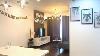 Gia đình bán CC 595 CMT8 Q.10. DT 58m2 2p 2wc. SH lâu dài. Giá 2,3 tỷ