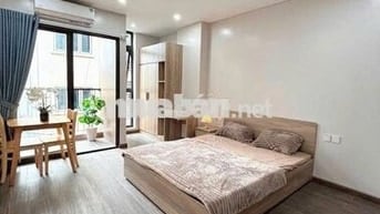 CHO THUÊ STUDIO BAN CÔNG LỚN RỘNG NGAY MỄ TRÌ, KEANG NAM FULL NỘI THẤT